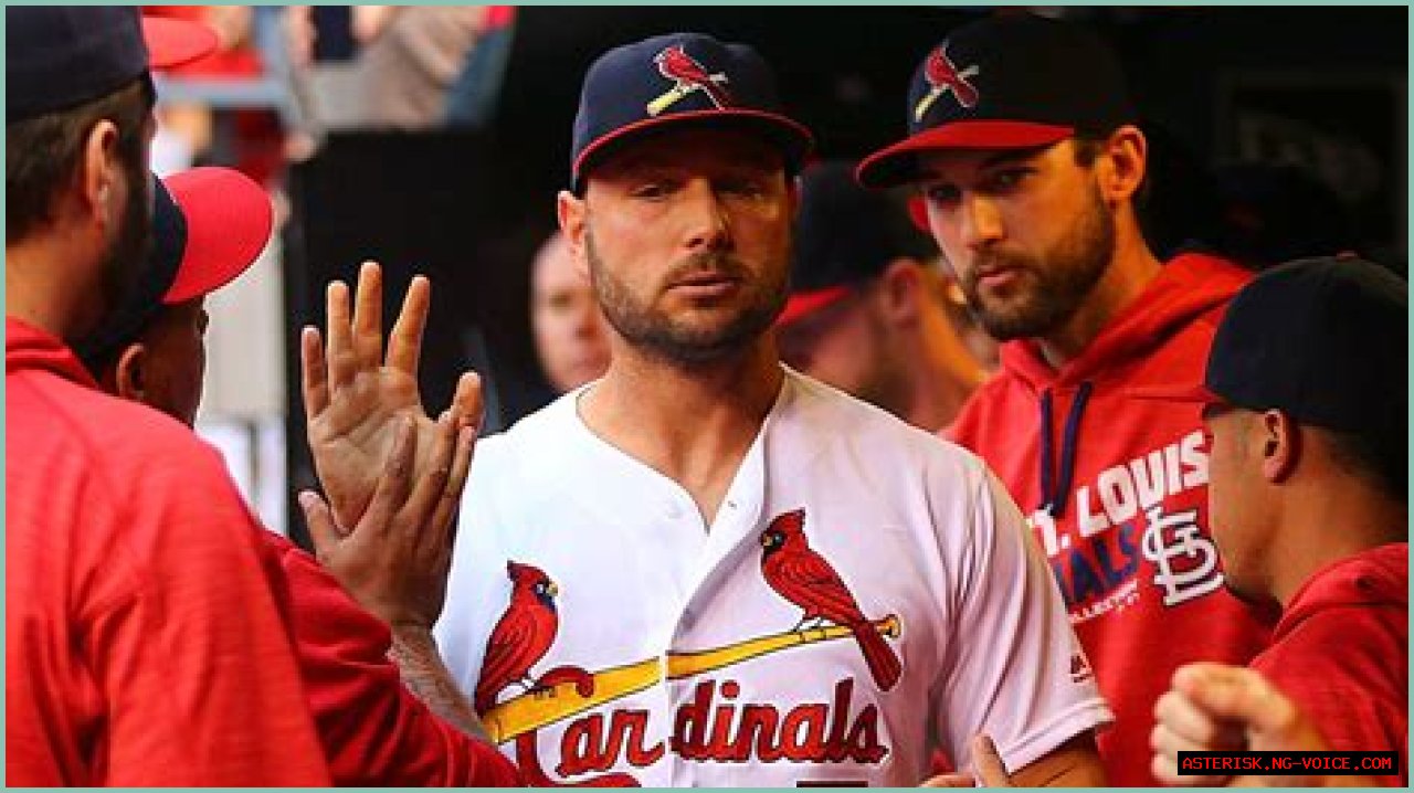 Matt Holliday steps down as Cardinals bench coach